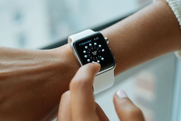 Apple Watch могут отслеживать симптомы болезни Паркинсона