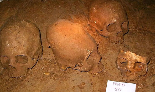 Археологи обнаружили в Мексике загадочное древнее захоронение