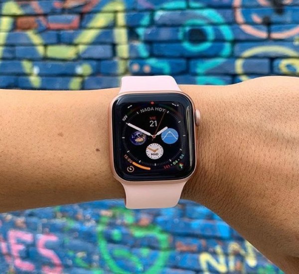 Смарт-часы Apple Watch 4 имеют функцию отслеживания падений пожилых владельцев