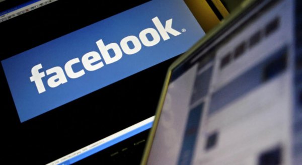 Facebook позволит читать сообщения без экрана