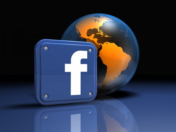 Facebook обвиняет российские компании в передаче властям данных пользователей
