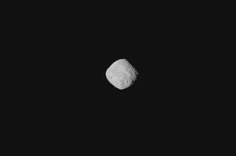 В NASA показали фото астероида Бенну
