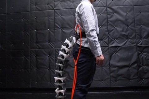 Японские ученые создали роботизированный хвост для людей