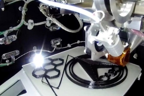 Китайцы впервые в мире испытали 3D-принтер на орбите