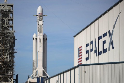 SpaceX запустила регулярный маршрут в космос
