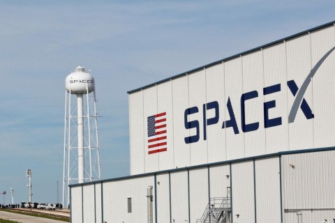 SpaceX осуществи первый запуск в 2021 году