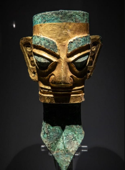В Китае нашли древнюю золотую маску