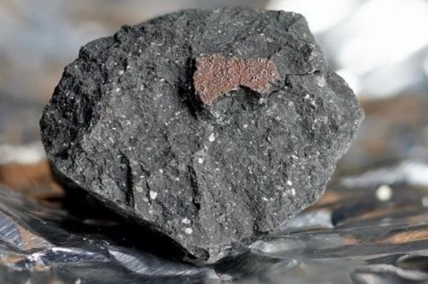 В Великобритании специалисты обнаружили блестящий метеорит