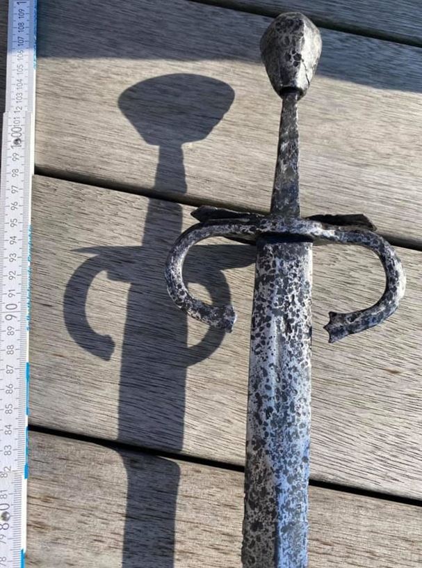 В Тернопольской области нашли 500-летний меч