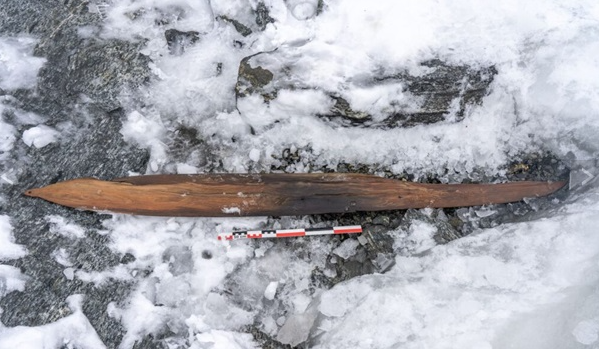 В Норвегии на горе нашли самые древние лыжи