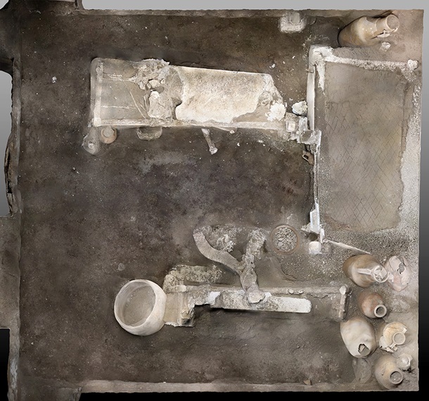 В Помпеях археологи нашли уцелевшую комнату рабов