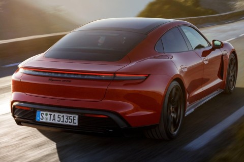 Porsche презентовал новый электромобиль